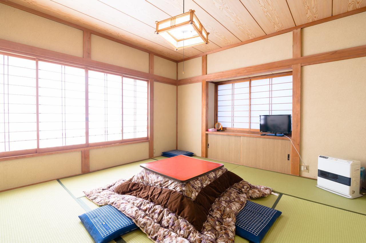 Resort Inn Fushimi Mt Fuji Fujikawaguchiko Exteriör bild